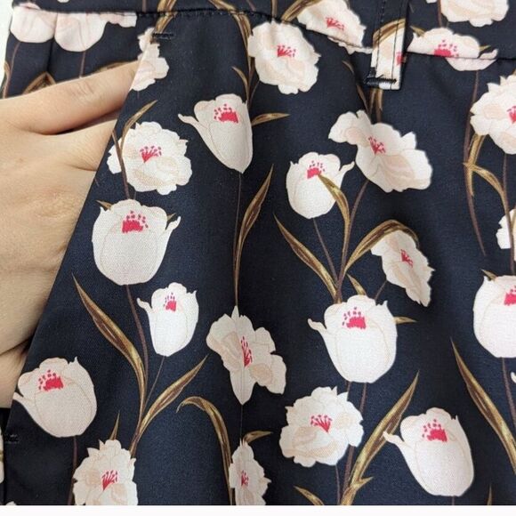 WildFang Empower Trouser NWT Size 18 Floral Blooms Pattern Ankle Length Pants - Picture 9 of 11